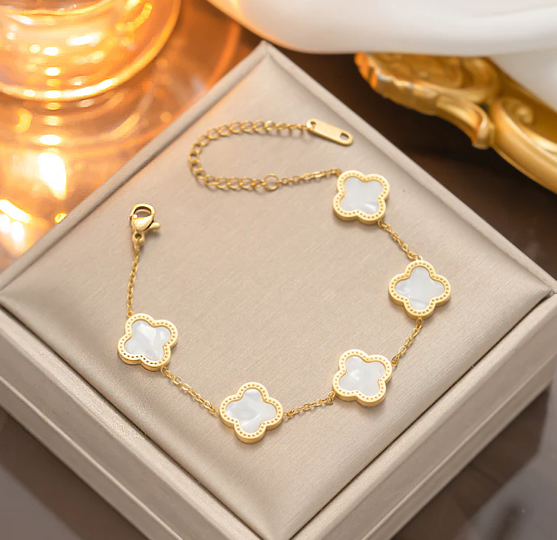 Lucky Clover Trio Set